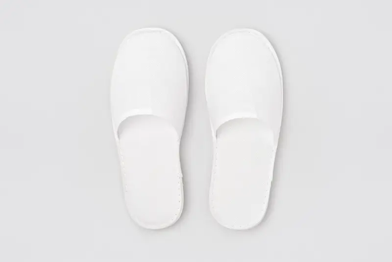 S-BASIC · closed toe · white · 28.2 cm